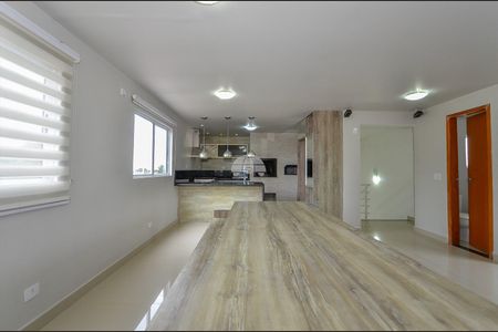 10_photo/94dce739d3.e34b4b5a41e0c4ff-ATLAS-ff0d8923-9378-416c-a1f5-dfe0abac445d.jpg de casa à venda com 3 quartos, 215m² em Abranches, Curitiba