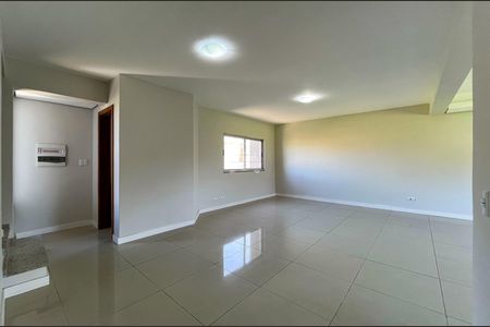 13_photo/94dce73a2f.60694ab3fc44e15e-ATLAS-e510a2b3-e50c-4e3c-844d-1ebb6561d0ee.jpg de casa para alugar com 3 quartos, 154m² em Abranches, Curitiba