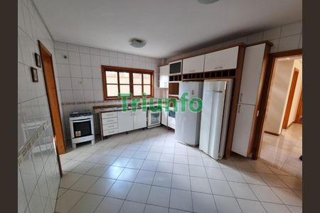 8_photo/94dce73a43.42a6c893d3f19367-ATLAS-2f37fd53-8060-486e-8aca-ad2b094c97e4.jpg de casa à venda com 4 quartos, 248m² em Abranches, Curitiba