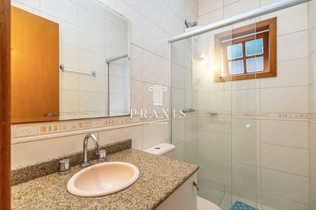 14_photo/94dce73a43.ae4bd4cb9523d21d-ATLAS-785f48ef-3b2a-45c0-8572-fcaec79ce7fc.jpg de casa à venda com 4 quartos, 248m² em Abranches, Curitiba