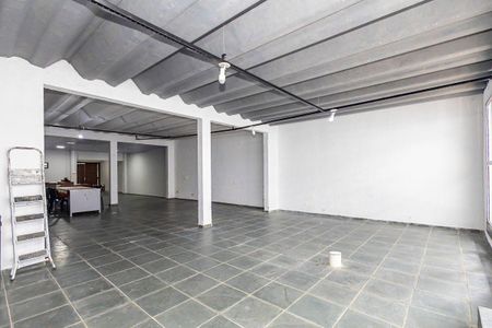 47_photo/94dce73a87.8d9d2e8c4e07ca84-ATLAS-78a9e40e-1840-4ff6-930e-302f2aec782c.jpg de casa à venda com 3 quartos, 336m² em Abranches, Curitiba