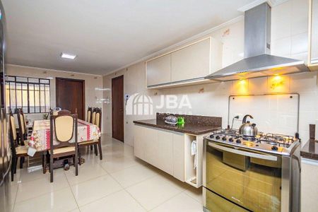 13_photo/94dce73ac3.8f3f2a47dd94676f-ATLAS-91054b71-ee37-40ff-8b8c-a051f1c81a84.jpg de casa à venda com 3 quartos, 196m² em Abranches, Curitiba