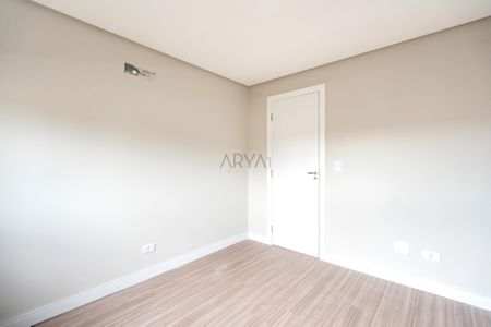 5_photo/94dce73bc5.0597e37c594ab1da-ATLAS-98c7fc9e-e070-40aa-b251-361f92a95ed1.jpg de casa à venda com 3 quartos, 180m² em Abranches, Curitiba