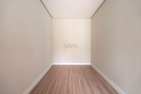 6_photo/94dce73bc5.246ce58bb154a6e5-ATLAS-2e8a15fa-d3a6-41ae-b6a2-a9b5685d76b2.jpg de casa à venda com 3 quartos, 184m² em Abranches, Curitiba