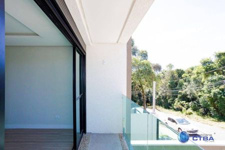 30_photo/94dce73bc5.f2c8c659ffa0a6bc-ATLAS-b877e5dc-2ba5-4967-afed-1a2d7a9061c8.jpg de casa à venda com 3 quartos, 186m² em Abranches, Curitiba