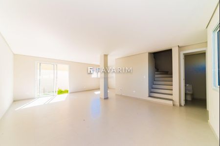 2_photo/94dce747ab.ad805bcc7f9919e7-ATLAS-1535725f-a5e6-414d-a3d8-62556534cc8e.jpg de casa à venda com 3 quartos, 103m² em Abranches, Curitiba
