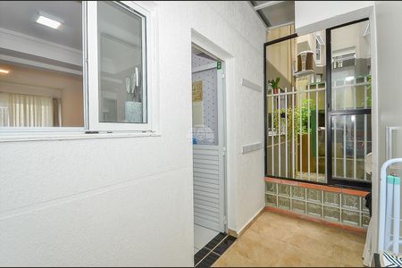 13_photo/94dce7aa6b.86d39a65d4fc2f3b-ATLAS-ba47664a-a9bd-4c22-b736-eebf6a0367de.jpg de apartamento à venda com 2 quartos, 46m² em Santa Cândida, Curitiba