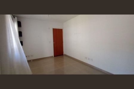 2_photo/94dce7ac7b.9d46ca060afdeab4-ATLAS-03c253ac-7155-4cf1-9d4b-7fd21208934a.jpg de apartamento à venda com 3 quartos, 53m² em Santa Cândida, Curitiba