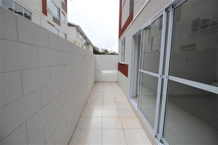 5_photo/94dce7adf3.d8a8d922c9878cad-ATLAS-38164ff5-e88b-4572-8552-46a4b2b38513.jpg de apartamento à venda com 2 quartos, 48m² em Santa Cândida, Curitiba