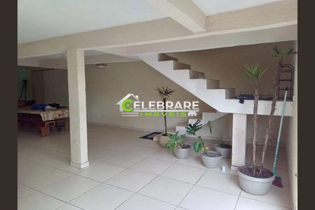 12_photo/94dce7aec1.9a92fbe0b631876c-ATLAS-d1b91e50-3f08-4524-8aa6-a2fb1e69b185.jpg de casa à venda com 3 quartos, 309m² em Santa Cândida, Curitiba