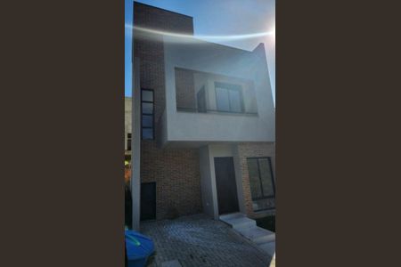 3_photo/94dce7b265.203ffe32249db6fb-ATLAS-29021aa8-f342-4fc4-bf94-b30a0c78a17f.jpg de casa à venda com 2 quartos, 101m² em Santa Cândida, Curitiba