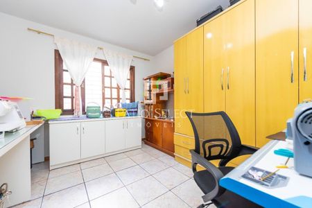 8_photo/94dcee344d.517dfe94024b9c02-ATLAS-133fa03e-70a2-4d7e-bcc2-64a44c473f7b.jpg de casa à venda com 5 quartos, 244m² em Jardim Amélia, Pinhais