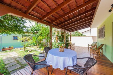 12_photo/94dcee344d.517dfe94024b9c02-ATLAS-21b49c17-6a0f-4f8b-9ac4-48d0f790eec2.jpg de casa à venda com 5 quartos, 244m² em Jardim Amélia, Pinhais