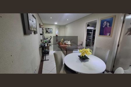 11_photo/94dcee4af9.c4a86b3c211625c7-ATLAS-80f097c5-b417-4f44-9c38-895c17bc4939.jpg de casa à venda com 3 quartos, 163m² em Jardim Amélia, Pinhais