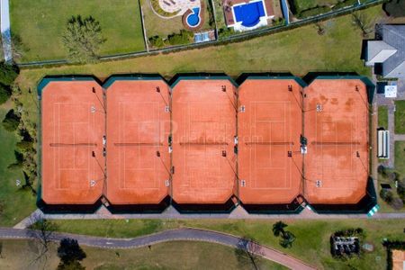 3_photo/94dceefdb5.27cf9a50b0719d28-ATLAS-1a616fc8-d495-4688-b652-a8ec80a8b41f.jpg de casa para alugar com 4 quartos, 470m² em Alphaville Graciosa, Pinhais