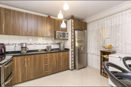 10_photo/94dcef5913.6eaa33ef77f76814-ATLAS-3dd19321-a70d-441b-bb51-d54fbe2abaf1.jpg de casa à venda com 3 quartos, 215m² em Bairro Alto, Curitiba