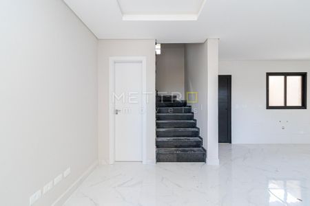 12_photo/94dcef5d89.e001185b5c8bb72c-ATLAS-c434a8ec-88c8-4d9d-9851-23d2328e24f6.jpg de casa à venda com 3 quartos, 159m² em Bairro Alto, Curitiba