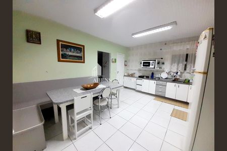 17_photo/94dcef6089.d1aff838d12e3eee-ATLAS-6da593f9-38f5-45a4-9430-29fa36cd22eb.jpg de casa à venda com 3 quartos, 228m² em Bairro Alto, Curitiba