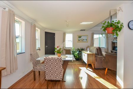 11_photo/94dcef6211.8b5423fe3a39f3e3-ATLAS-dbd2fbb1-2c02-452d-9089-8468a2085834.jpg de casa à venda com 3 quartos, 122m² em Bairro Alto, Curitiba