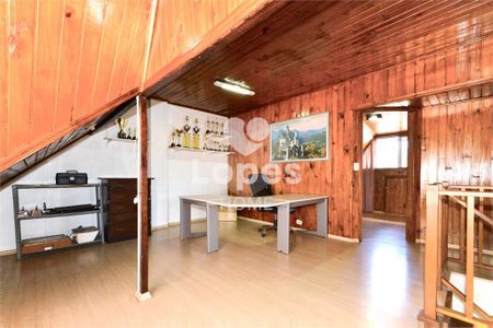 30_photo/94dcef6303.1833b1ca56a7a91a-ATLAS-01f75d97-e612-4aa6-bd94-3526f8184a05.jpg de casa à venda com 3 quartos, 198m² em Bairro Alto, Curitiba