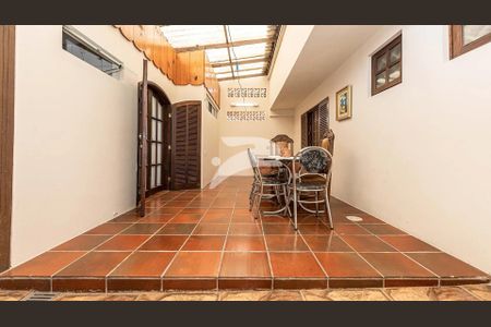 12_photo/94dcef63c1.3424dcd7d68f1708-ATLAS-6da06160-ff31-4b7a-8c44-da19dfb7b71d.jpg de casa à venda com 5 quartos, 200m² em Bairro Alto, Curitiba