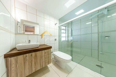 30_photo/94dcef7d3d.5faf05a99c3f04e7-ATLAS-aa43d7c3-619b-4b4a-bec8-1e793b4db5bd.jpg de casa à venda com 3 quartos, 94m² em Bairro Alto, Curitiba