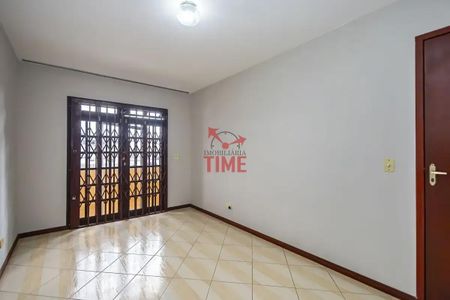 24_photo/94dcef7e8f.ebdf7ba1fa6c8bd6-ATLAS-bddfb63d-d0bf-4ee6-a1b4-54f39c4e0ac8.jpg de casa à venda com 3 quartos, 102m² em Bairro Alto, Curitiba