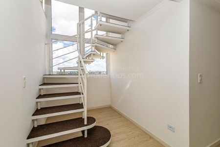 17_photo/94dcef80db.325ee051f668e4d2-ATLAS-c0a4b2e2-64b9-4d5a-a947-ef888d77e8a3.jpg de apartamento à venda com 3 quartos, 108m² em Emiliano Perneta, Pinhais