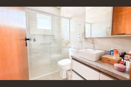 12_photo/94dcef8ea7.6fa24c30896ad7dc-ATLAS-88f60710-f865-424d-b4e4-28eca928c690.jpg de casa à venda com 4 quartos, 220m² em Estância Pinhais, Pinhais