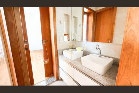 15_photo/94dcef8ea7.6fa24c30896ad7dc-ATLAS-f8d0c95e-9aa2-4494-8089-cad79f4f2b3e.jpg de casa à venda com 4 quartos, 220m² em Estância Pinhais, Pinhais