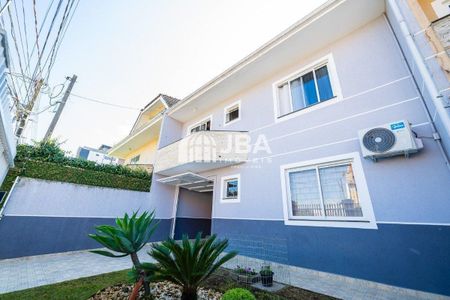 5_photo/94dcef93d1.1ec89c7cbdfc8b9a-ATLAS-0e9e8487-e047-4b3b-b9df-05865f3cf327.jpg de casa à venda com 0 quarto, 193m² em Centro, Pinhais