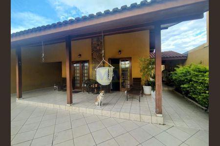 2_photo/94dcef9b87.3faa1895dd9a36aa-ATLAS-15db63e8-27aa-4aad-9090-a5d762f70c2c.jpg de casa à venda com 3 quartos, 216m² em Centro, Pinhais