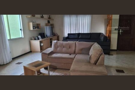 3_photo/94dcefef1d.952ae2e605bc24c0-ATLAS-1b4548d5-cd4d-472b-8733-0c021c05502a.jpg de casa à venda com 4 quartos, 150m² em Weissópolis, Pinhais