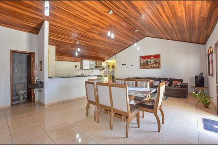 4_photo/94dceff87d.3c38f679aa94f9c0-ATLAS-1ddb5a10-07af-4a20-9398-e0a1d7992631.jpg de casa à venda com 3 quartos, 169m² em Cajuru, Curitiba