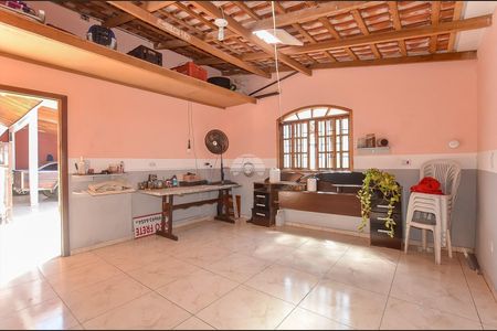 8_photo/94dceff87d.3c38f679aa94f9c0-ATLAS-9a46a7f3-d915-47ca-93aa-d86cf4d18655.jpg de casa à venda com 3 quartos, 169m² em Cajuru, Curitiba