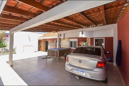 3_photo/94dceff87d.3c38f679aa94f9c0-ATLAS-f66e3bae-c842-4629-8af0-0026d94dde0e.jpg de casa à venda com 3 quartos, 169m² em Cajuru, Curitiba