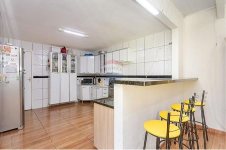 8_photo/94dcf000b7.6618d879b31b9a75-ATLAS-5c6381ae-343e-42d4-bd09-138dd9cb462b.jpg de casa à venda com 3 quartos, 186m² em Cajuru, Curitiba