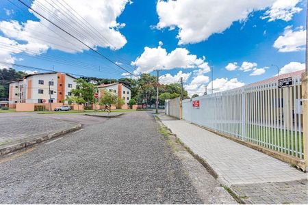 34_photo/94dcf000b7.6618d879b31b9a75-ATLAS-90e7f49e-95e3-40fc-96e1-1b4aa8915b6b.jpg de casa à venda com 3 quartos, 186m² em Cajuru, Curitiba