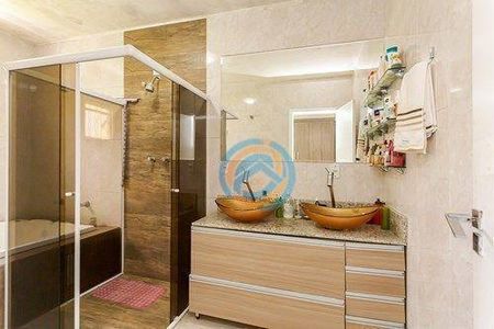 28_photo/94dcf000b7.6618d879b31b9a75-ATLAS-96520ef4-d5c2-4934-abe6-bdf4d1e87376.jpg de casa à venda com 3 quartos, 186m² em Cajuru, Curitiba