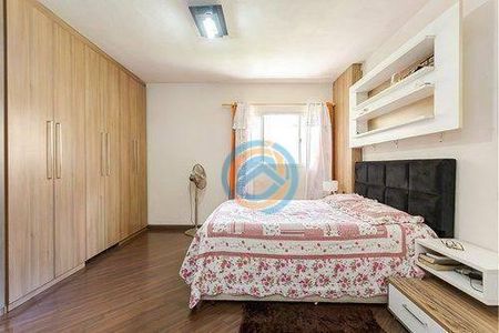 25_photo/94dcf000b7.6618d879b31b9a75-ATLAS-b45b1a97-592e-4fb5-92dd-8aae1f78c056.jpg de casa à venda com 3 quartos, 186m² em Cajuru, Curitiba