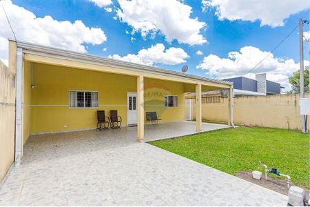 2_photo/94dcf000b7.6618d879b31b9a75-ATLAS-e15a3dc6-7381-4970-b4a0-63bb6b552a7a.jpg de casa à venda com 3 quartos, 186m² em Cajuru, Curitiba