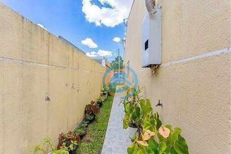 18_photo/94dcf000b7.6618d879b31b9a75-ATLAS-e6368df0-0e66-47ab-8a88-1cfaf2247acd.jpg de casa à venda com 3 quartos, 186m² em Cajuru, Curitiba
