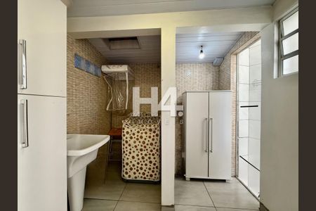 4_photo/94dcf00105.38153d79977beed0-ATLAS-10b02c12-e35b-4c7b-a7c8-6144d90c0e33.jpg de casa à venda com 3 quartos, m² em Cajuru, Curitiba