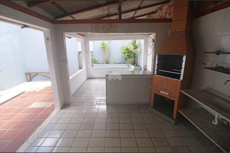 2_photo/94dcf00517.ab41e4e09fc2bc48-ATLAS-4644f74d-aad5-4668-b902-a6127dcb0081.jpg de casa para alugar com 2 quartos, 130m² em Cajuru, Curitiba