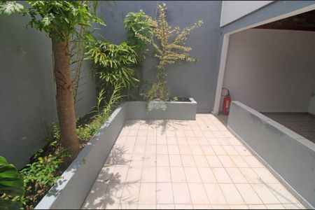 5_photo/94dcf00517.ab41e4e09fc2bc48-ATLAS-70c2e610-d52f-4886-8942-84e34d748884.jpg de casa para alugar com 2 quartos, 130m² em Cajuru, Curitiba