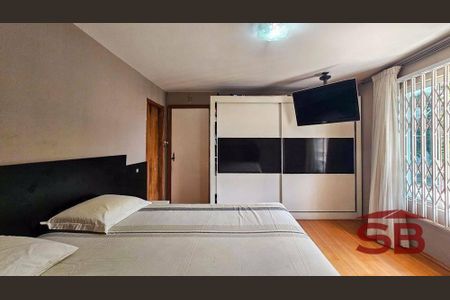 27_photo/94dcf00653.e6f02a1e96aef2b1-ATLAS-2c42257c-105b-42a7-a967-9fe5483421e0.jpg de casa à venda com 6 quartos, 396m² em Cajuru, Curitiba