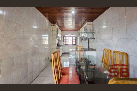 35_photo/94dcf00653.e6f02a1e96aef2b1-ATLAS-38dfe6c7-1bb8-4aec-a8b5-a858a88542b1.jpg de casa à venda com 6 quartos, 396m² em Cajuru, Curitiba