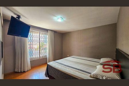 25_photo/94dcf00653.e6f02a1e96aef2b1-ATLAS-79b03184-8d2c-46db-acb3-4298f4065524.jpg de casa à venda com 6 quartos, 396m² em Cajuru, Curitiba