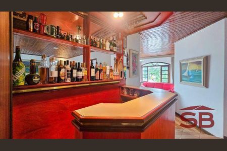 10_photo/94dcf00653.e6f02a1e96aef2b1-ATLAS-a68caf4e-c72a-4dab-8d14-721964ae7a78.jpg de casa à venda com 6 quartos, 396m² em Cajuru, Curitiba