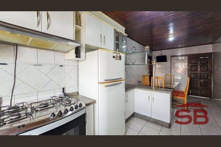 38_photo/94dcf00653.e6f02a1e96aef2b1-ATLAS-db91ae49-2bd8-4f4e-a02b-af7fce6f1928.jpg de casa à venda com 6 quartos, 396m² em Cajuru, Curitiba